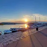 Kamena Kuca Sa Bazenom Sveti Vid-Miholjice