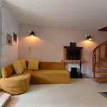 Kamena Kuca Sa Bazenom Sveti Vid-Miholjice