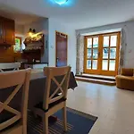 Case de vacanță Kamena Kuca Sa Bazenom Sveti Vid-Miholjice