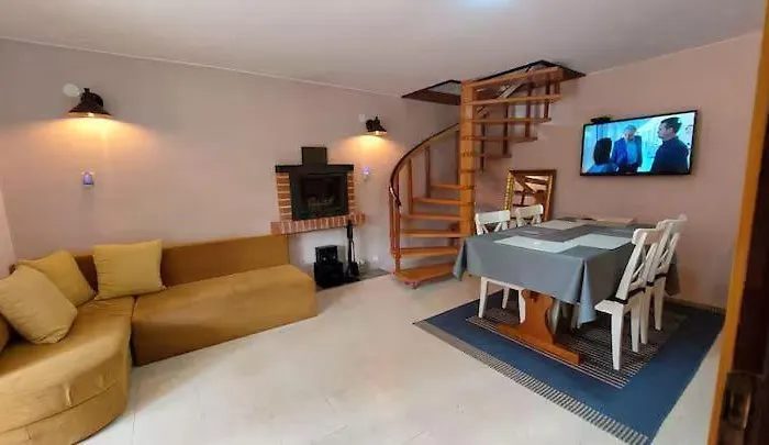 Kamena Kuca Sa Bazenom * Sveti Vid-Miholjice